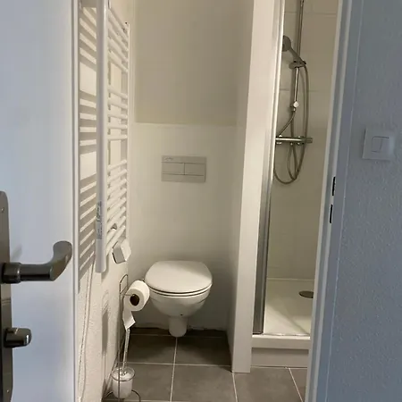 Normand Avec Jardin De 80 M2 Nyaraló